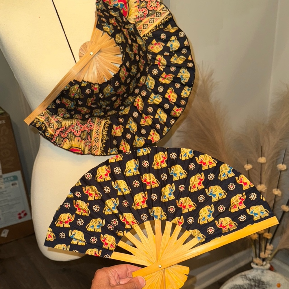 Colorful Elephant Pattern Hand Fan - Picture 3 of 8